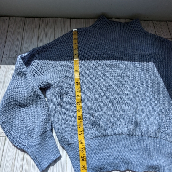 Rachel Zoe Mock Neck Knit Oversized Sweater in Blue Size M - Picture 4 of 7